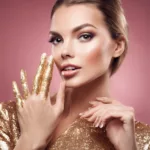 The Week in Beauty: Glittering Manicures, Radiant Skin, and Selfie Statements